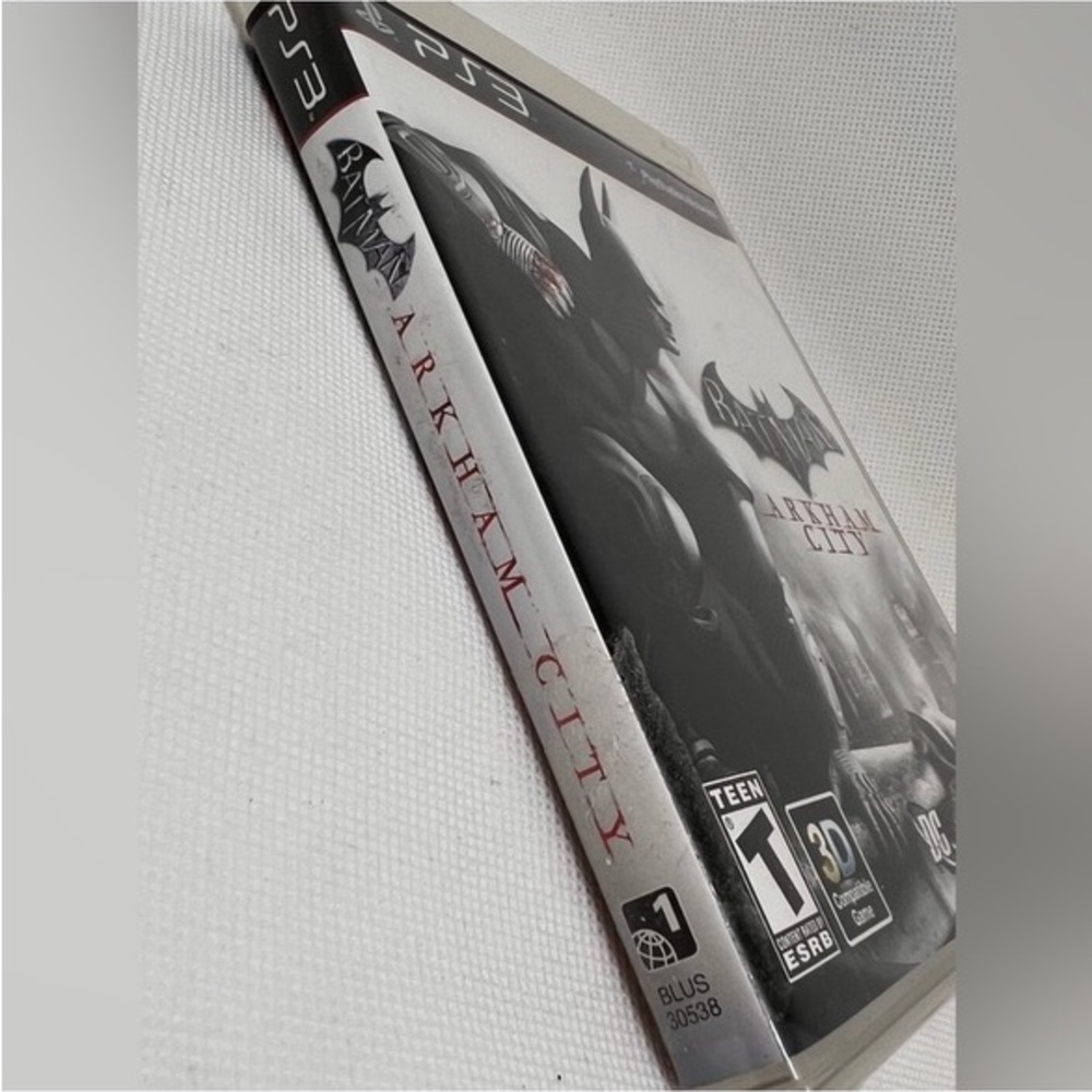 EUC PS3 Batman: Arkham City Video Game - Picture 4 of 13